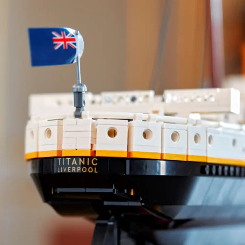 LEGO® Icons LEGO® Titanic - Image 5