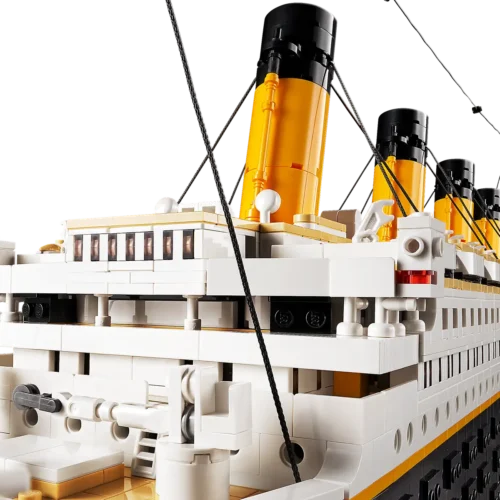 LEGO® Icons LEGO® Titanic - Image 9