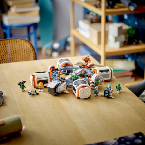 LEGO® City Modular Space Station - Image 7