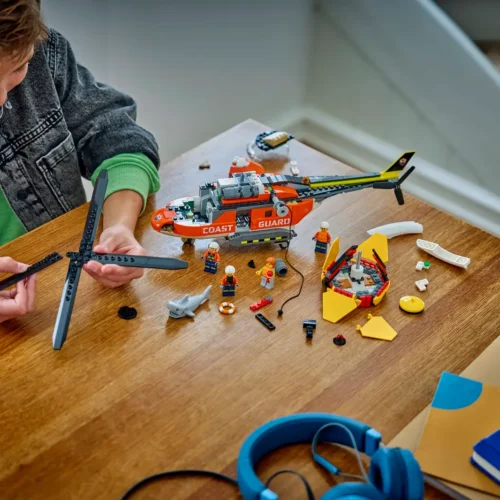 LEGO® City Coast Guard Helicopter - Image 3